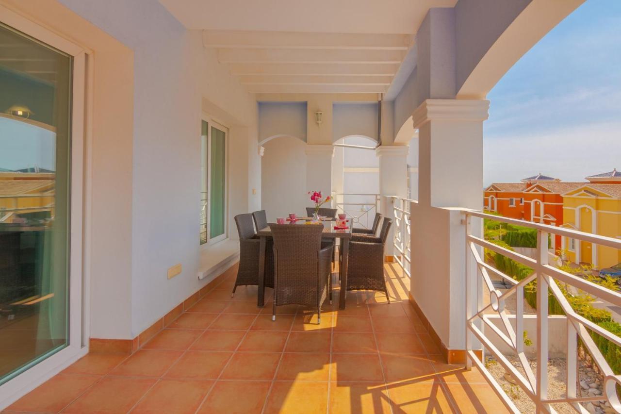 Villas Guzman-Grinev Calp Dış mekan fotoğraf